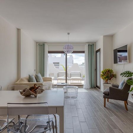 Homeforguest Flat With Large Terrace In Modern Residential Complex With Swimming Pool Калета де Фусте Екстериор снимка