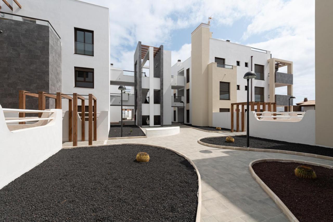 Homeforguest Flat With Large Terrace In Modern Residential Complex With Swimming Pool Калета де Фусте Екстериор снимка