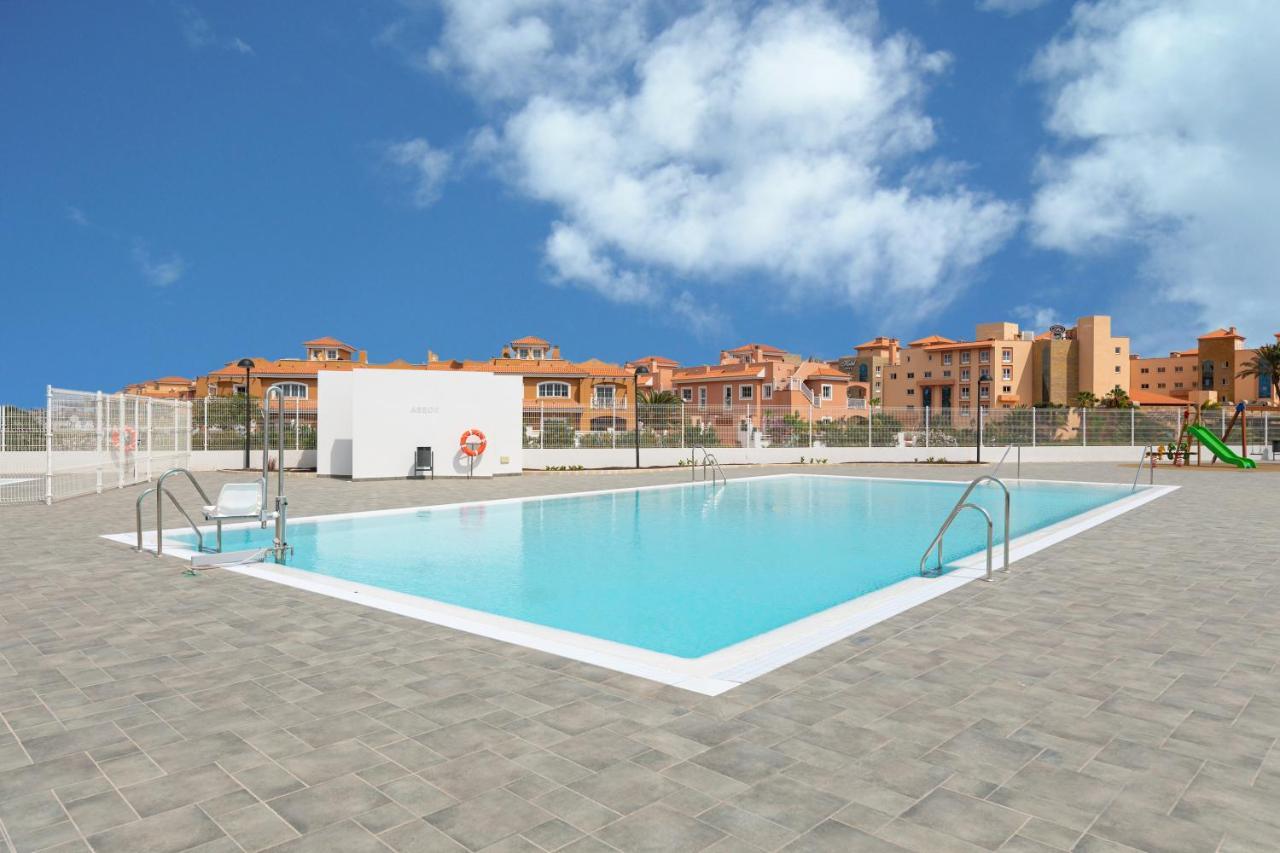 Homeforguest Flat With Large Terrace In Modern Residential Complex With Swimming Pool Калета де Фусте Екстериор снимка