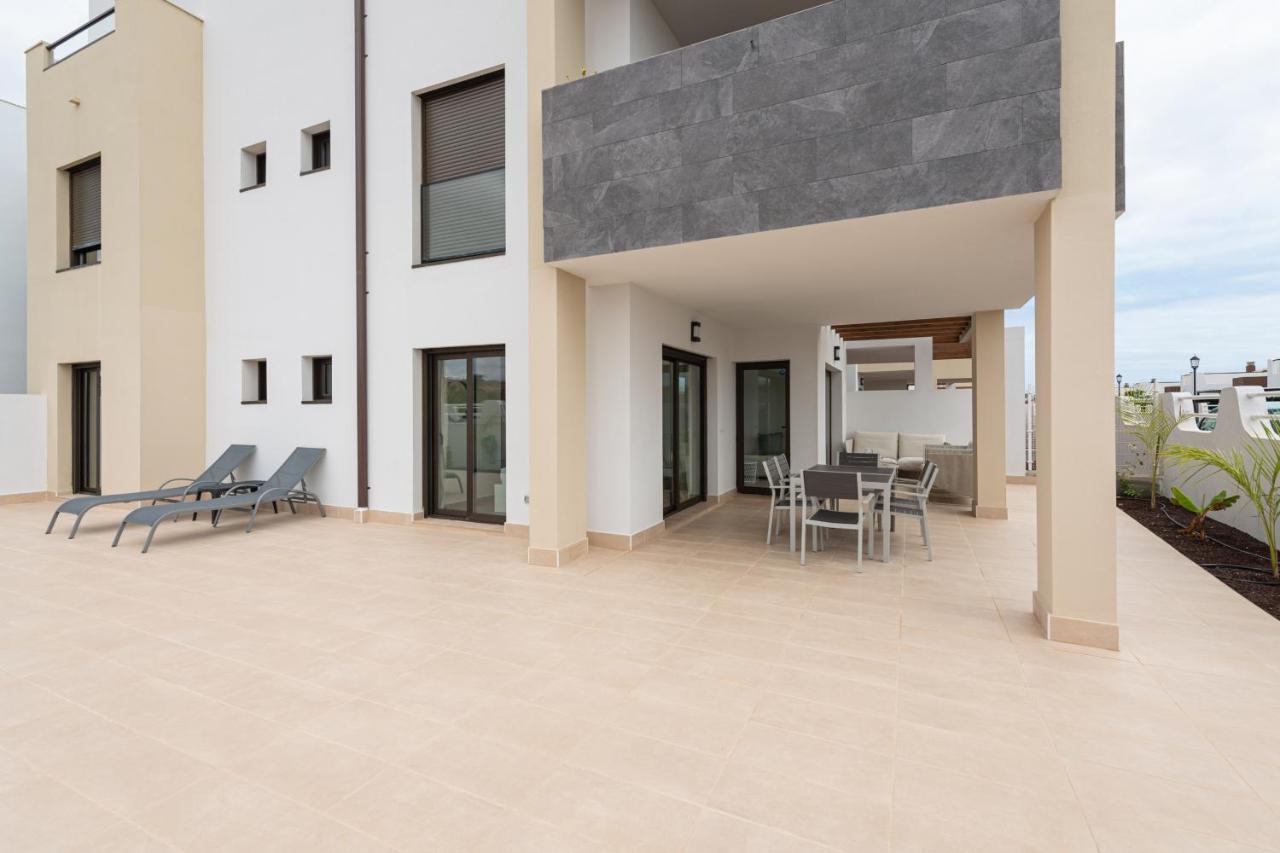 Homeforguest Flat With Large Terrace In Modern Residential Complex With Swimming Pool Калета де Фусте Екстериор снимка