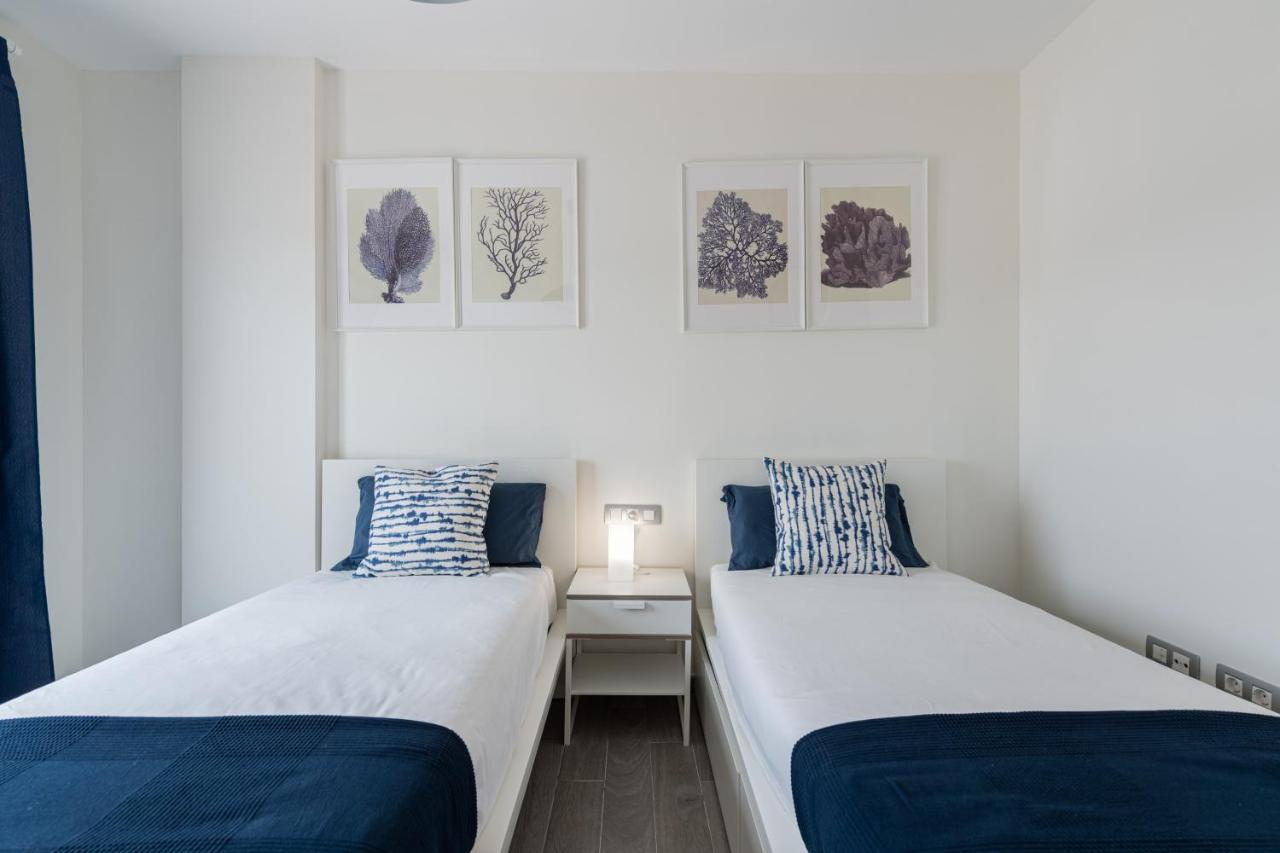 Homeforguest Flat With Large Terrace In Modern Residential Complex With Swimming Pool Калета де Фусте Екстериор снимка