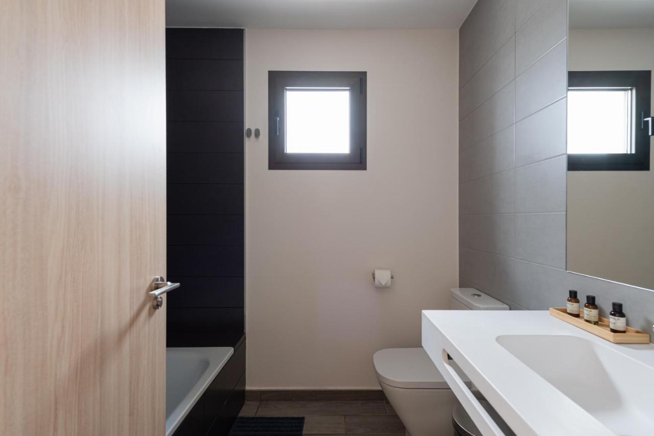Homeforguest Flat With Large Terrace In Modern Residential Complex With Swimming Pool Калета де Фусте Екстериор снимка
