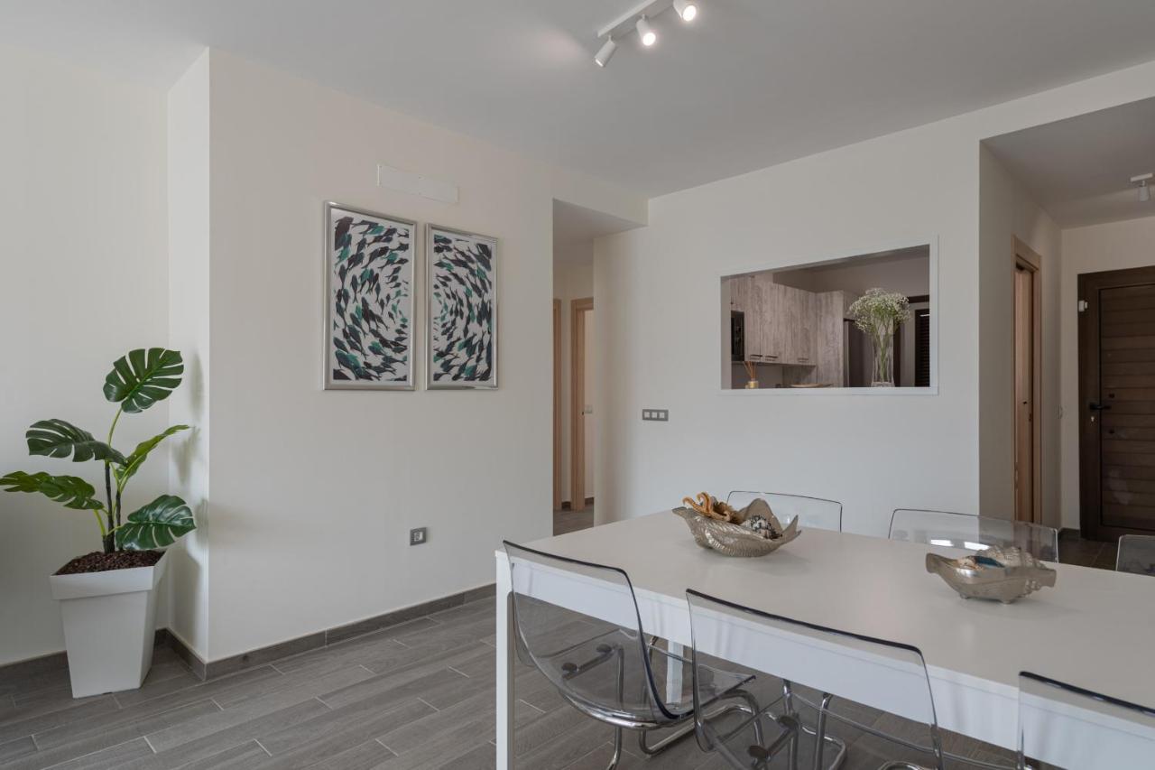 Homeforguest Flat With Large Terrace In Modern Residential Complex With Swimming Pool Калета де Фусте Екстериор снимка