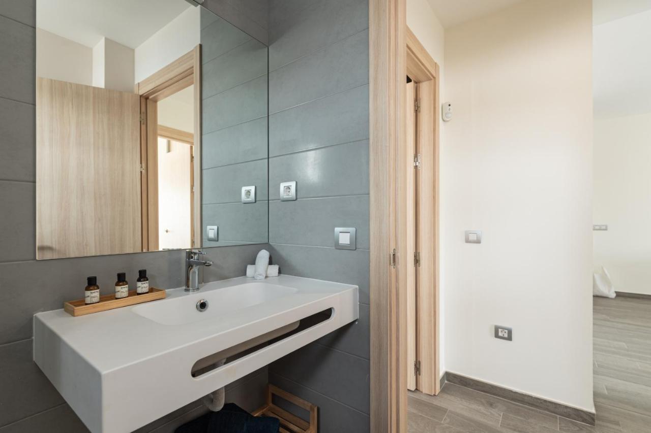 Homeforguest Flat With Large Terrace In Modern Residential Complex With Swimming Pool Калета де Фусте Екстериор снимка