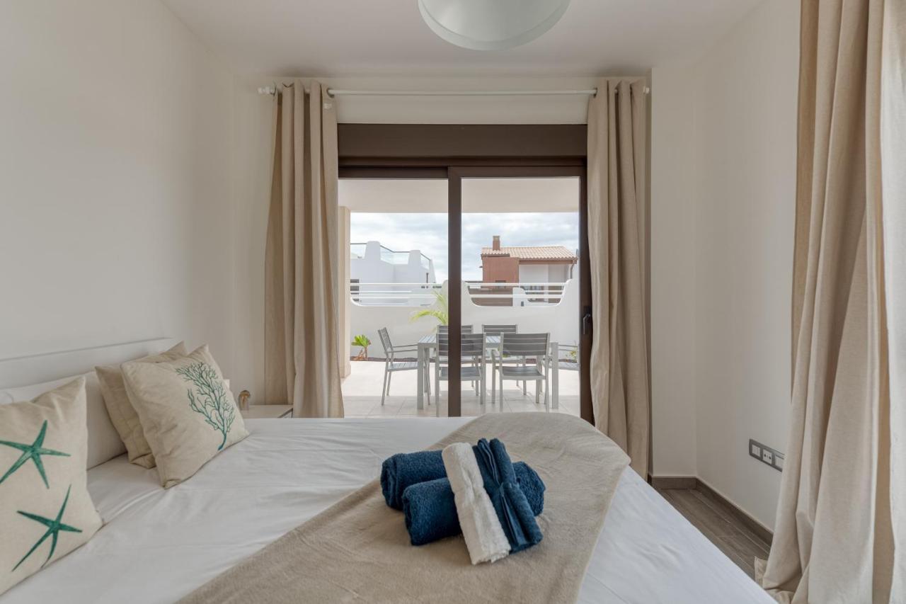 Homeforguest Flat With Large Terrace In Modern Residential Complex With Swimming Pool Калета де Фусте Екстериор снимка