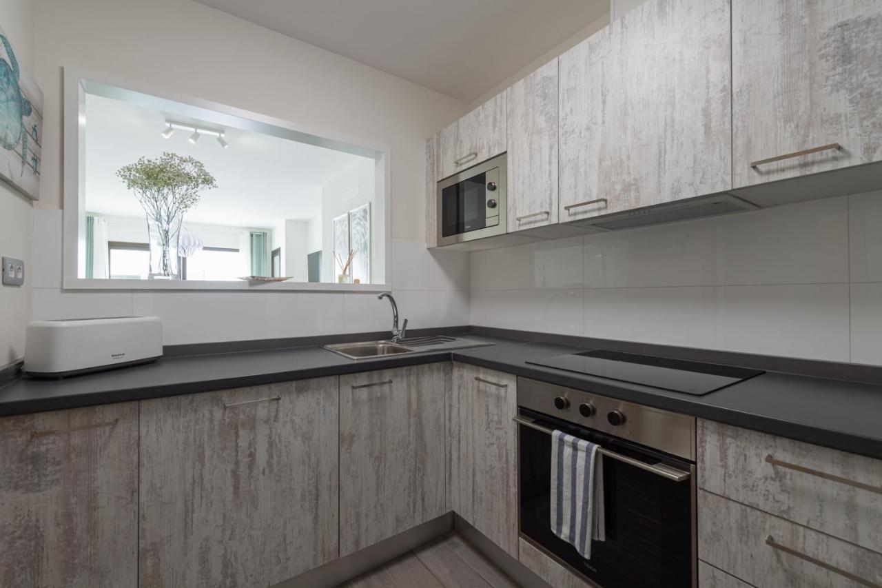 Homeforguest Flat With Large Terrace In Modern Residential Complex With Swimming Pool Калета де Фусте Екстериор снимка